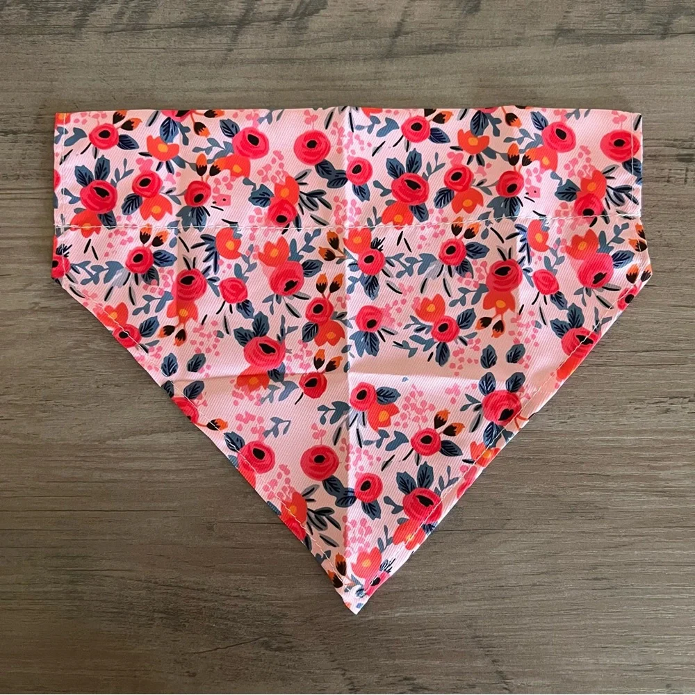 Dog Collar Bandana Set Pink Floral NEW Size M Medium /Large Puppy Animal